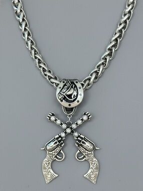 Dueling Pistols Silver Chunky Necklace • Western Horseshoe Charm • 18” + 4”